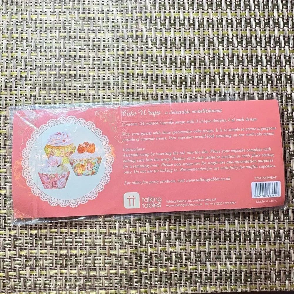 Cupcake Wraps set of 24, 8each of 3 different designs New in package